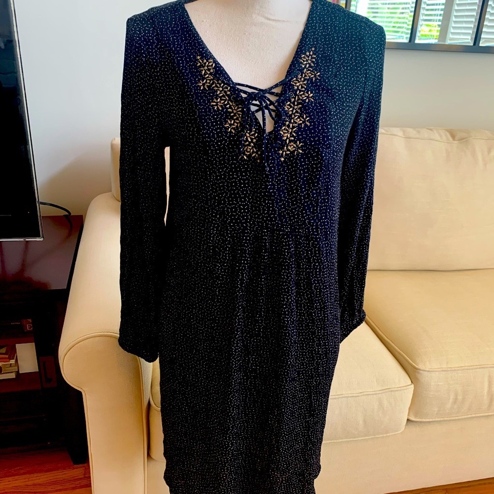NWT Velvet by Graham & Spencer Dress size Medium.PRICE DROP!
